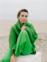 Linda Cardellini photo #