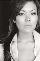 Lindsay Price photo #