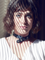 Lizzy Caplan photo #