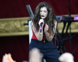photo 5 in Lorde gallery [id702316] 2014-05-27