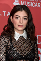 photo 14 in Lorde gallery [id1002693] 2018-01-28