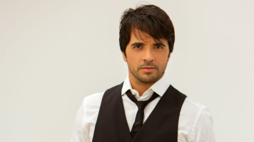 Luis Fonsi photo #