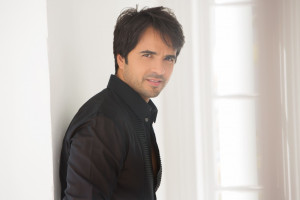 Luis Fonsi photo #