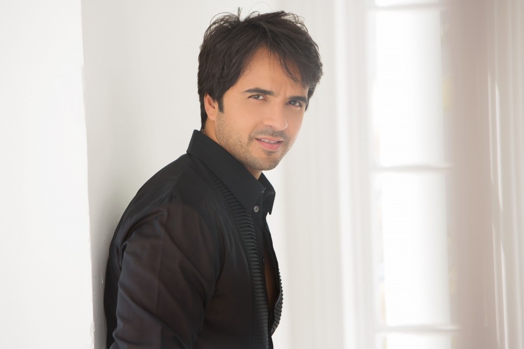 Luis Fonsi: pic #1053776