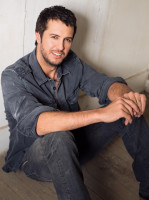 Luke Bryan pic #177432