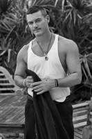 Luke Evans photo #