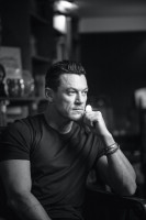 Luke Evans photo #