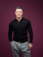 Luke Evans photo #