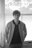 Luke Pasqualino photo #