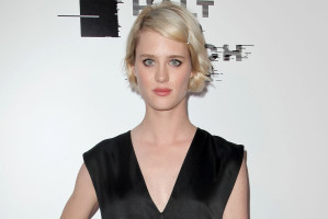 Mackenzie Davis photo #