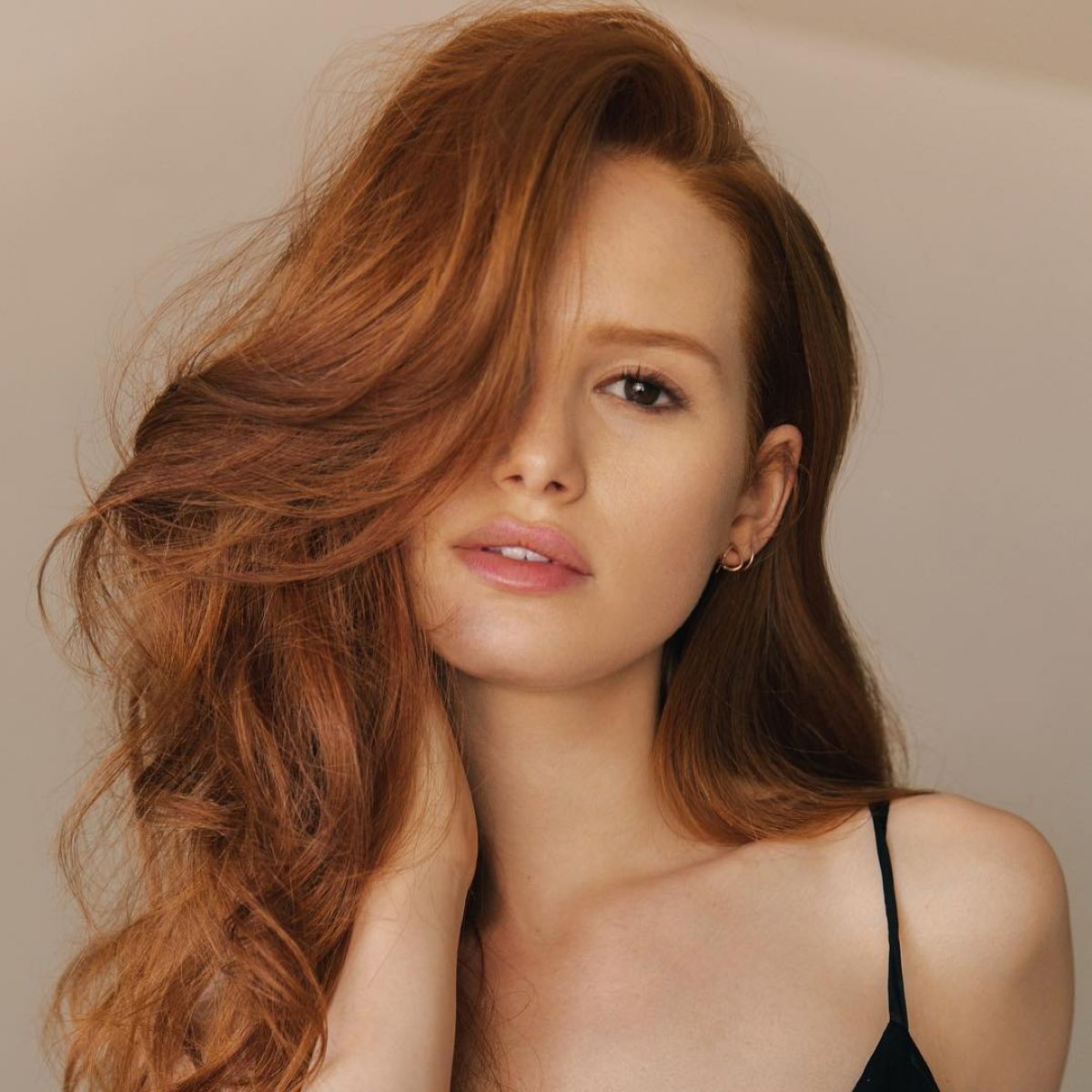 Madelaine Petsch: pic #992334