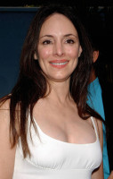 Madeleine Stowe photo #