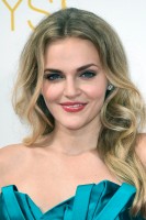 Madeline Brewer photo #