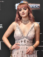 photo 21 in Maisie Williams gallery [id1195109] 2019-12-20