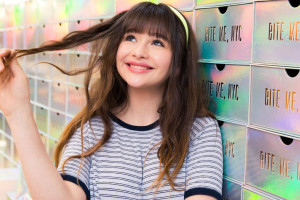 Malina Weissman photo #