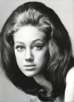 Marisa Berenson photo #