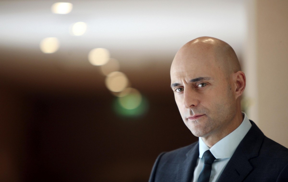 Mark Strong: pic #283657