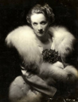 Marlene Dietrich photo #