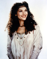 Mary Elizabeth Mastrantonio photo #