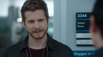 Matt Czuchry photo #