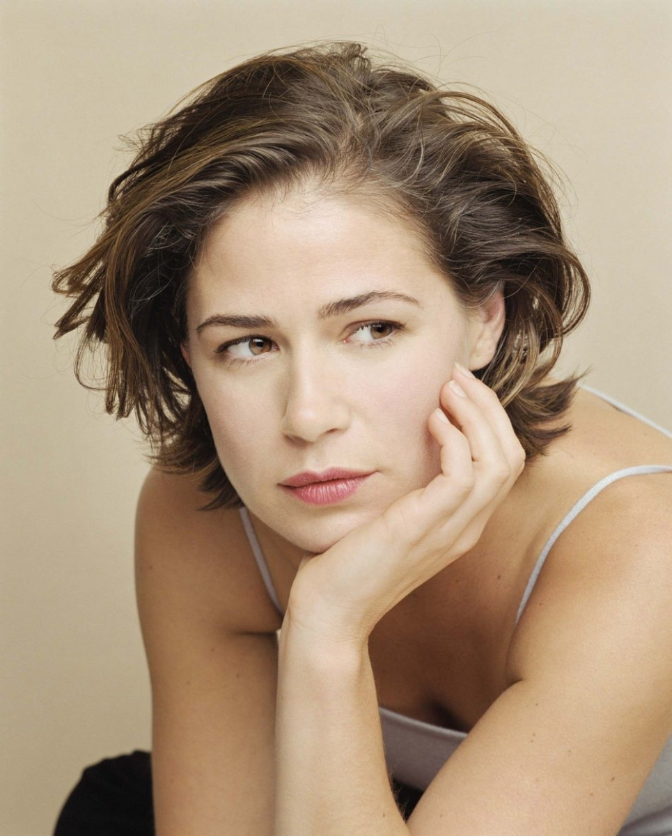 Maura tierney picture