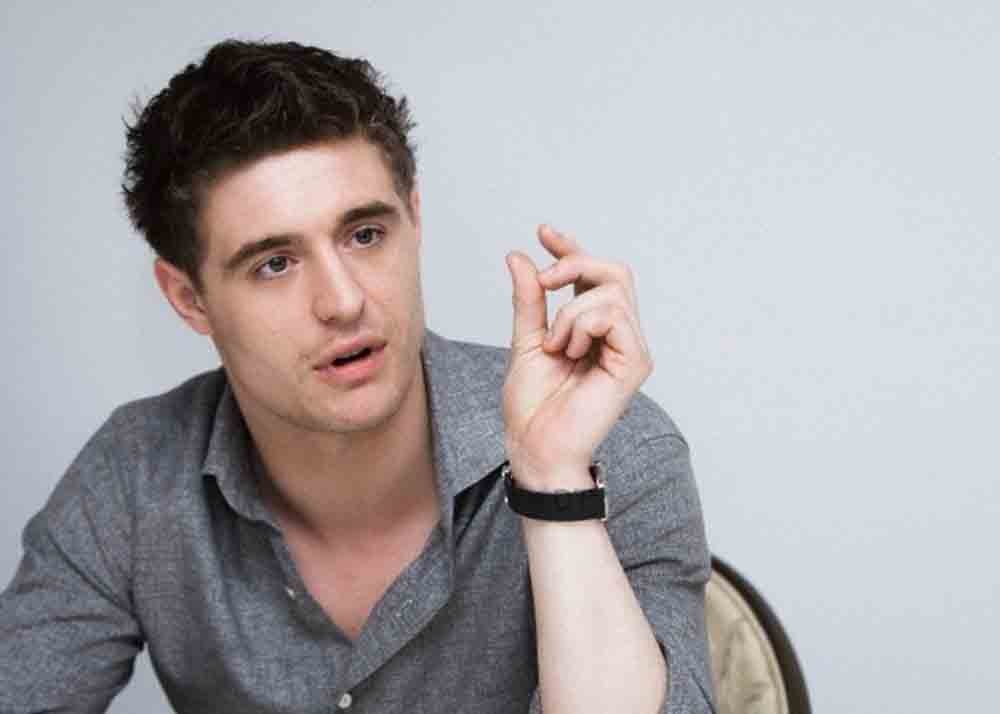 Max Irons: pic #675077