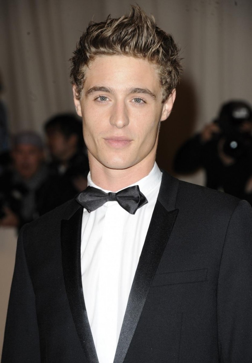 Max Irons: pic #673378