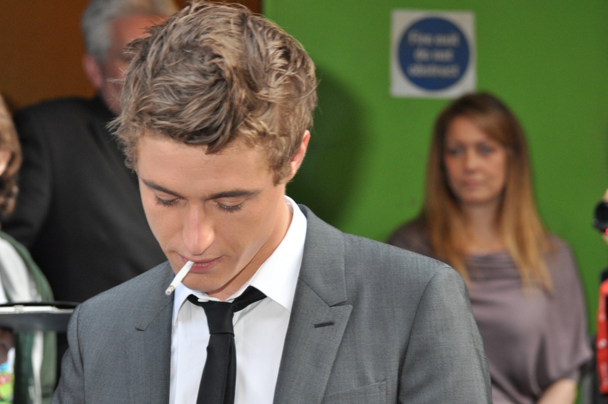 Max Irons: pic #674020