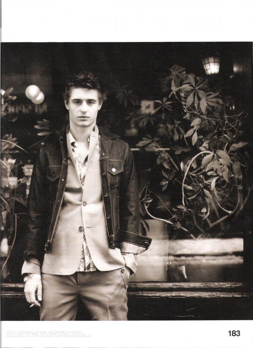 Max Irons: pic #673241