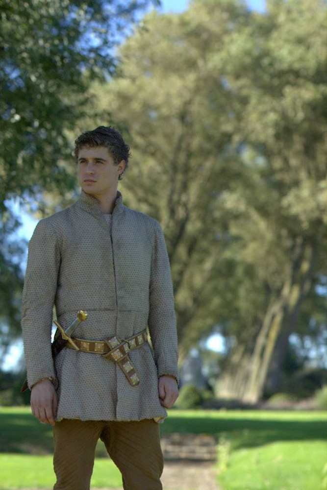Max Irons: pic #673452