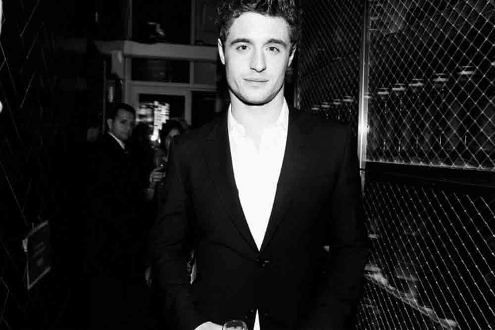 Max Irons: pic #680692