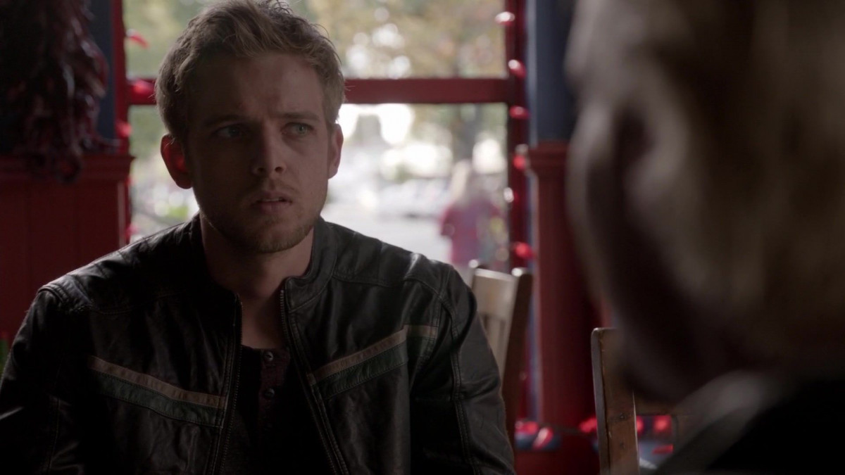 Max Thieriot: pic #1245777