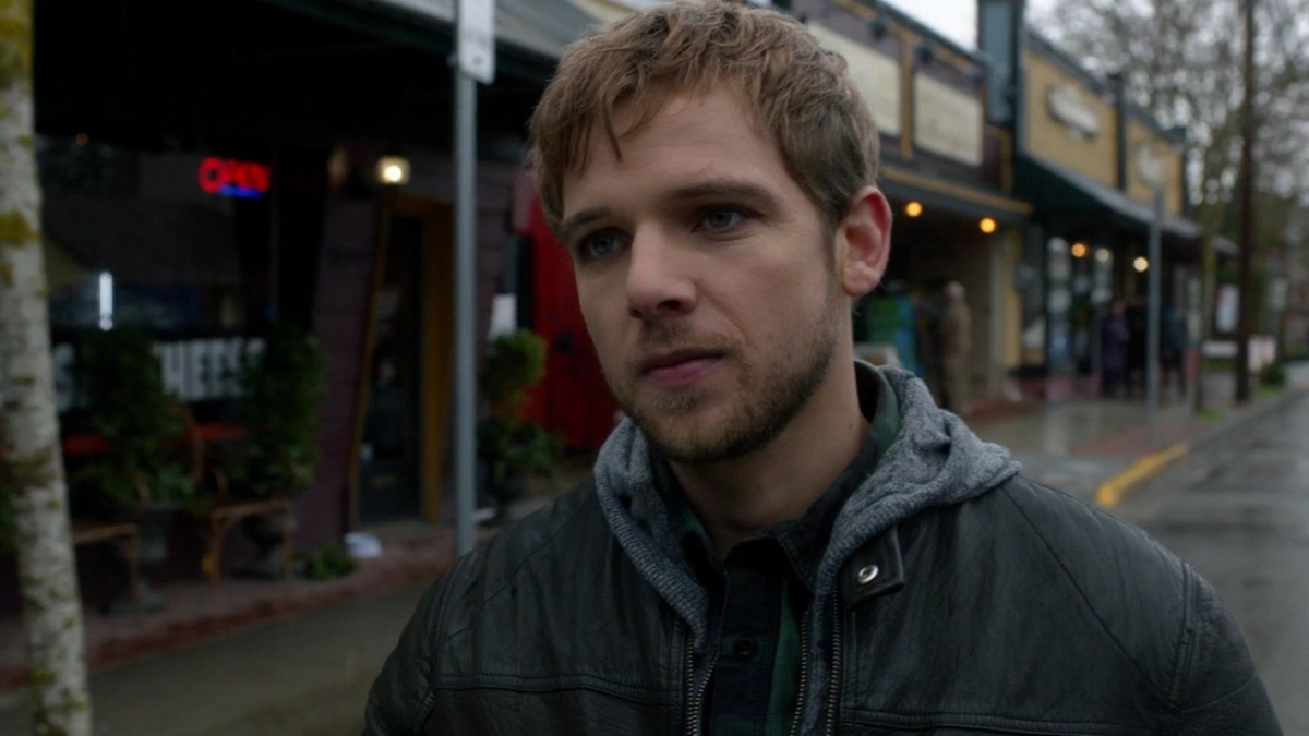 Max Thieriot: pic #1265796