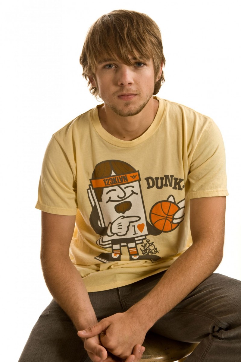 Max Thieriot: pic #468982