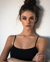 Meika Woollard photo #