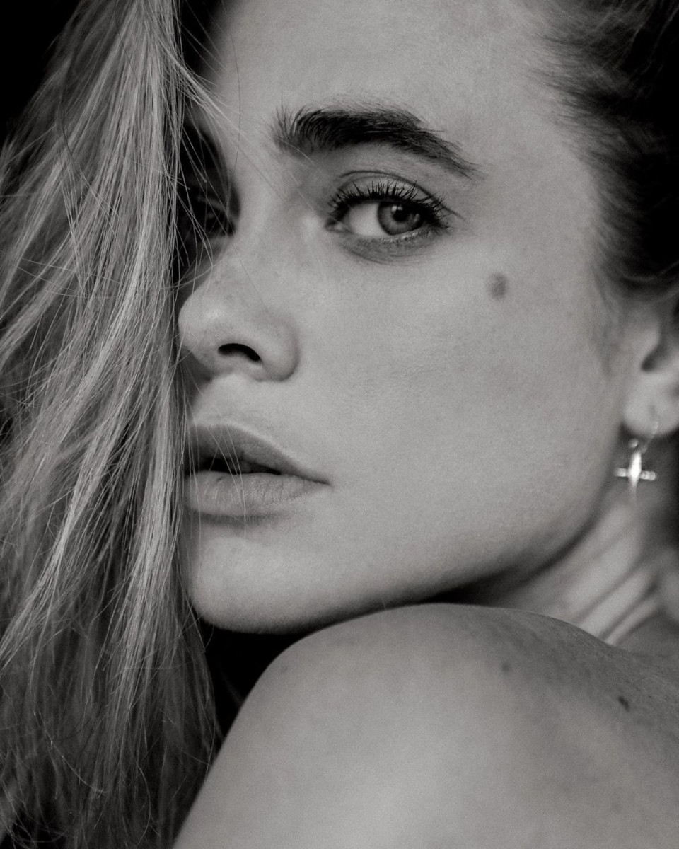 Melissa roxburgh eyebrows