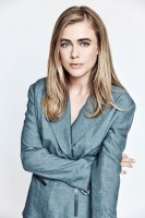 Melissa Roxburgh photo #