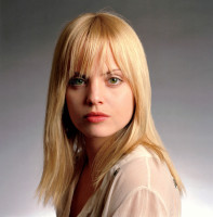 Mena Suvari photo #