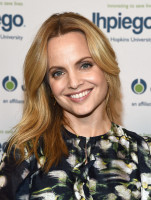 Mena Suvari photo #