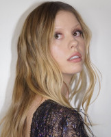 Mia Goth photo #