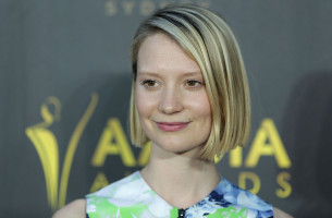 Mia Wasikowska photo #