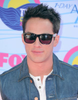 Michael Trevino photo #