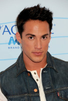 Michael Trevino photo #