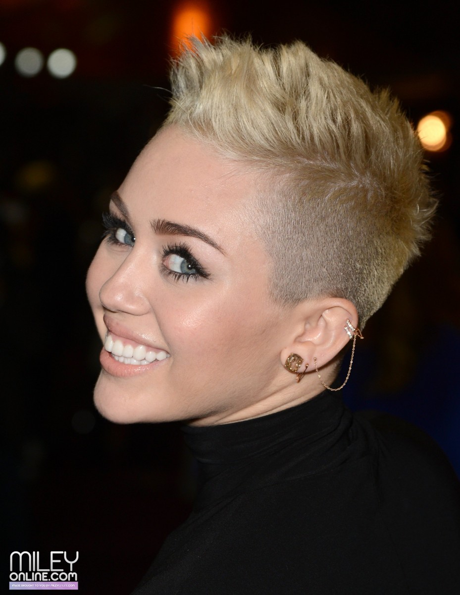 Miley Cyrus photo 1685 of 3105 pics, wallpaper - photo #564403 - ThePlace2