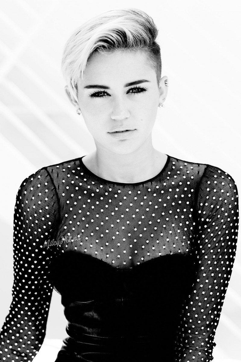 Miley Cyrus: pic #799196