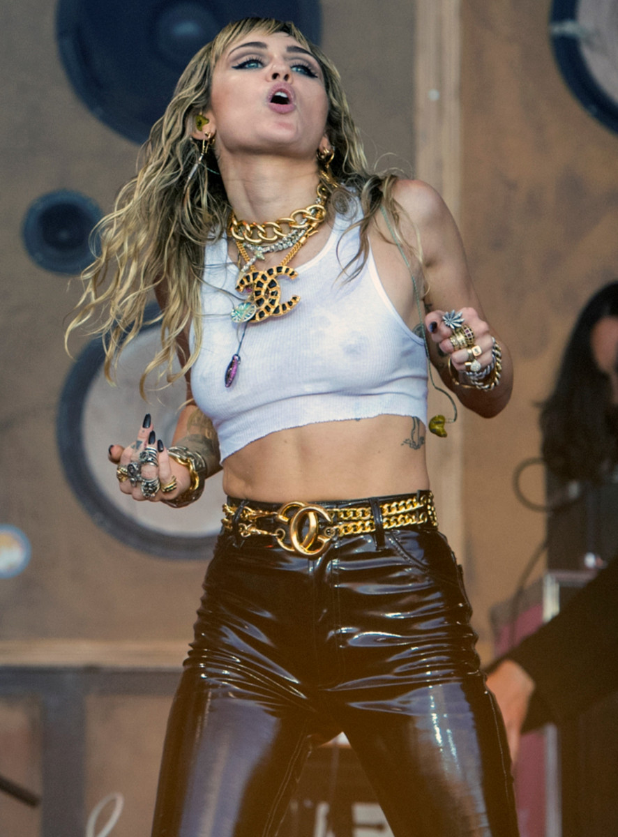 Miley Cyrus: pic #1151988