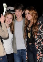 photo 3 in Miley Cyrus gallery [id426256] 2011-12-05