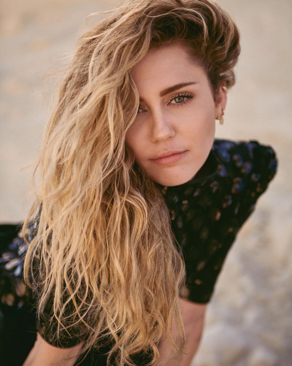 Miley Cyrus: pic #1111705