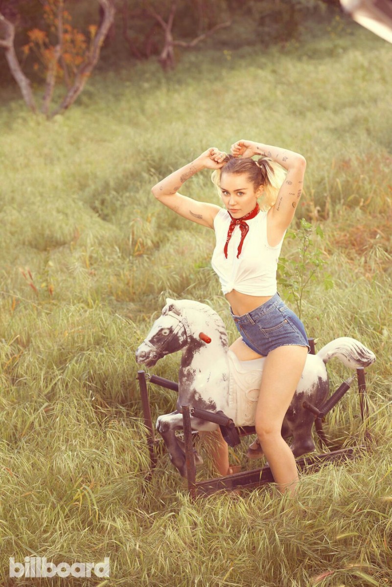 Miley Cyrus: pic #931761