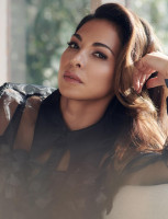 Moran Atias photo #